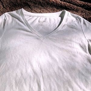 White v-neck tee